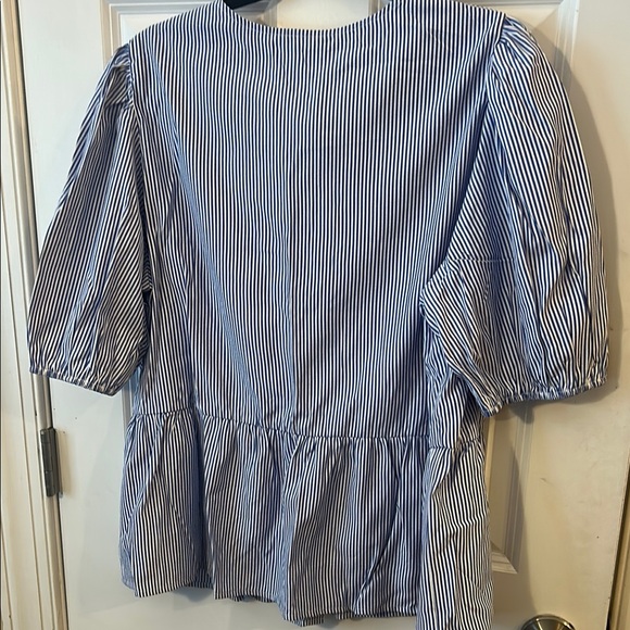 Gray Blue Puff Sleeve Blouse with Tie Front and Peter Pan Collar - Picture 5 of 6